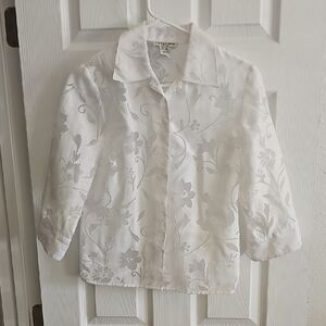 Notations Petite White Floral Button Down Shirt